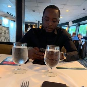 Meet your Posher, Mayowa